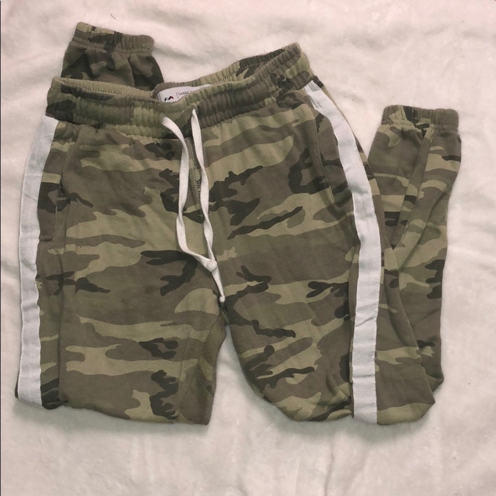 CLASSIC CAMO SWEATPANTS 💚